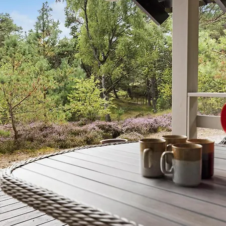 2 Bedroom In Nexo 펜션 Vester Somarken