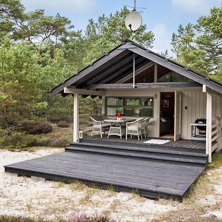 2 Bedroom In Nexo * Vester Somarken