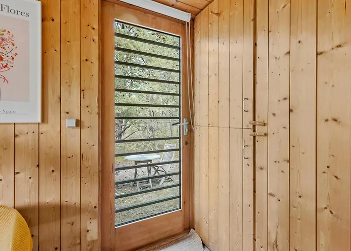 Holiday home 2 Bedroom In Nexo Vester Somarken